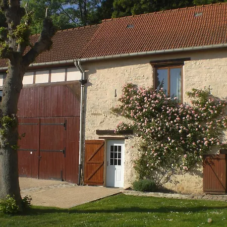 La Ferme Du Vintue לינה וארוחת בוקר