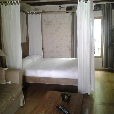فندق مبيت وإفطار La Ferme Du Vintue 3*