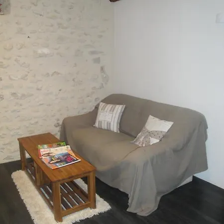 La Ferme Du Vintue לינה וארוחת בוקר 3*